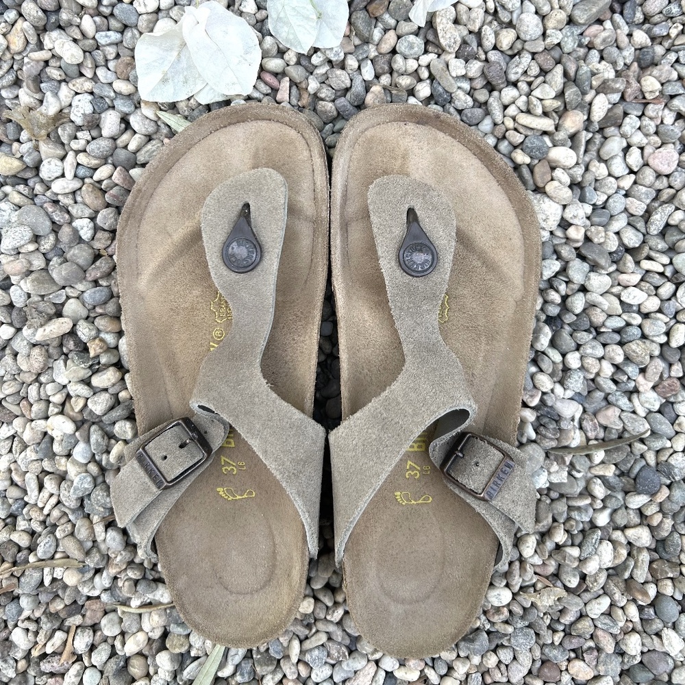New Birkenstock Gizeh Sandals Size 37